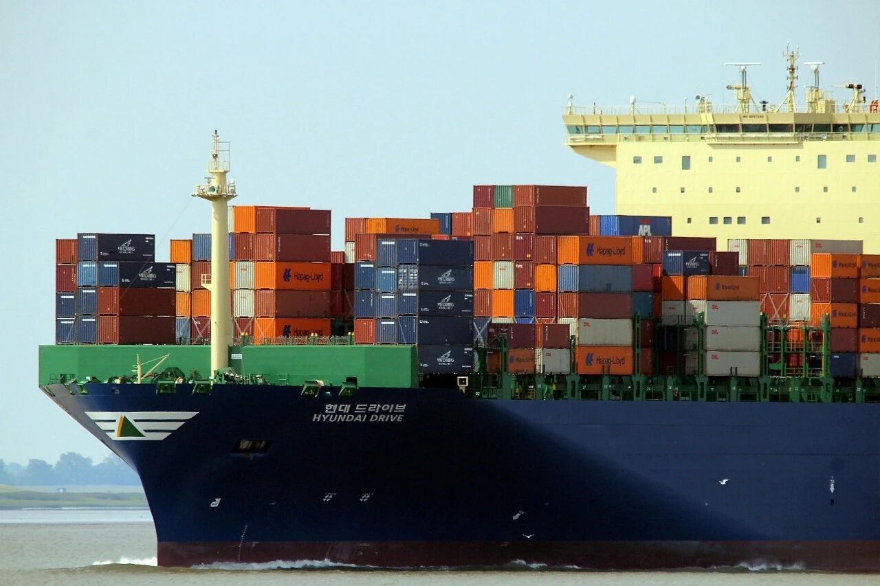 Shipping is at historic highs, but downside risks are closing in! How much longer can the supercycle last?
