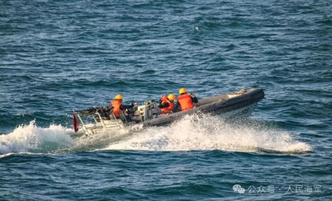 海上守护神！温州舰上演生命救援