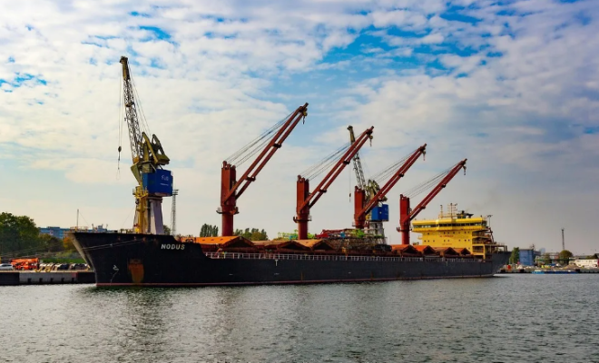 36艘散货船通过霍尔木兹海峡，仍有近200艘滞留