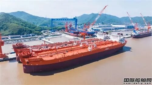 穿梭油船5.jpg
